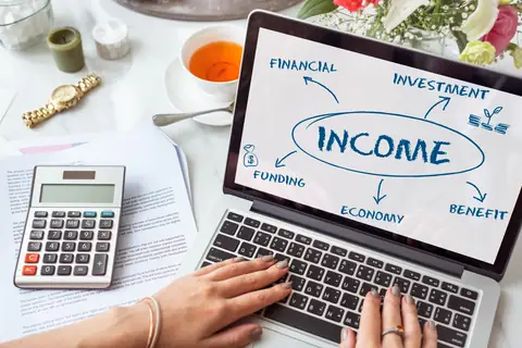 Struggling With Money Management? Try the “70-20-10 Rule”